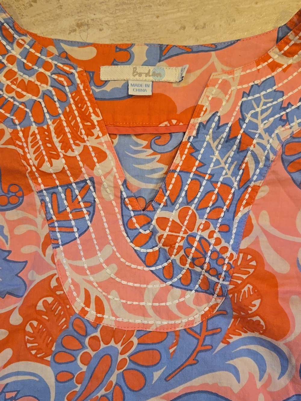 Boden Multi-Colored Floral Print 3/4 Length Blouse - Picture 2 of 8
